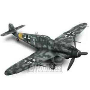    Unimax Forces of Valor 1:32 Scale German BF 109G 6: Toys & Games