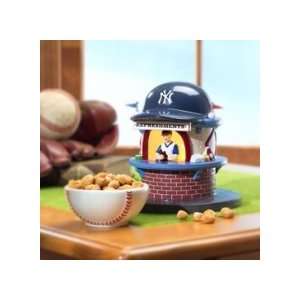   56 New York Yankees Refreshment Stand With Snack Dish 
