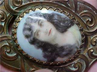 Portrait Victorian Brass Brooch Vintage Pin Jewelry (12A1)  