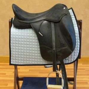 Used Wintec Pro Dressage Saddle w/Contour Blocks sz 18  
