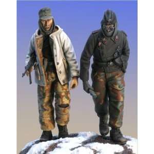   35 Wehrmacht Panzertroopers Winter Dress (2): Toys & Games