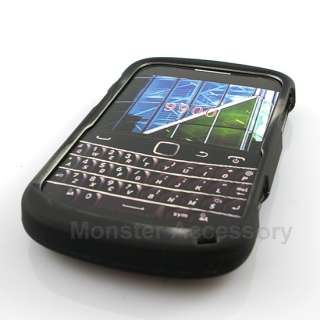 The Blackberry Bold 9930 Ace Skull Rubberized Hard Case provides the 