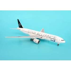   Phoenix Ana 777 200 1/400 Scale Star Alliance REG#JA711A Toys & Games