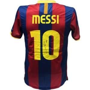  Lionel Messi Autographed Barcelona Shirt: Sports 