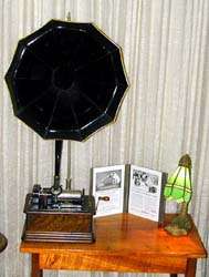 Cygnet Phonograph By Thomas Alva Edision