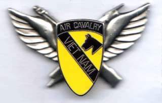 7th Cavalry Garry Owen 1st Style Air Assault Badge  