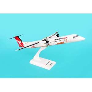  Skymarks Qantaslink Q400 Taronga Zoo Model Airplane Toys & Games