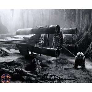  Star Wars R2D2 cleaning X Wing fighter B & W Print Toys 