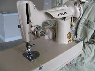 Antique Rare Beige Brown Singer Featherweight 221J Sewing Machine 
