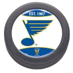 ST. LOUIS BLUES OFFICIAL HOCKEY PUCK:  Sports & Outdoors