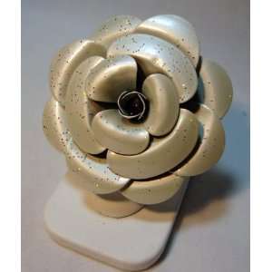  Ivory Metal Glitter Flower Ring Beauty