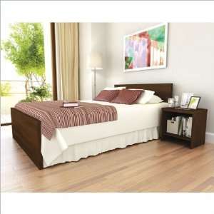  Sonax Brook Queen Bed and Nightstand Set with Footboard in 
