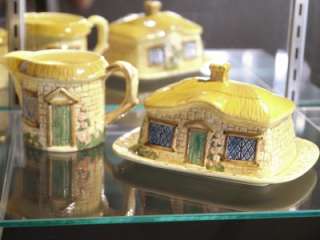 Vintage SylvaC England British Cottage Ware Tea Set Sugar Bowl 