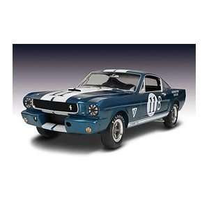   24 Scale Shelby Mustang GT350R® Plastic Model Kit: Toys & Games