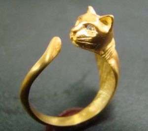 14k Gold Cat ring with diamond eyes. very unique  