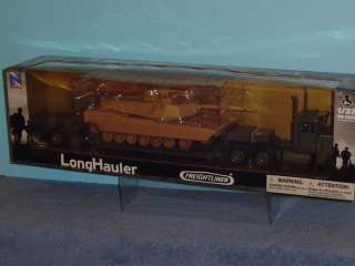 FREIGHTLINER with LOWBOY HAULING ARMY TANK 1:32  