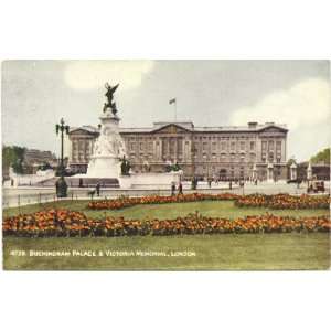 1940s Vintage Postcard Buckingham Palace and Victoria Memorial London 