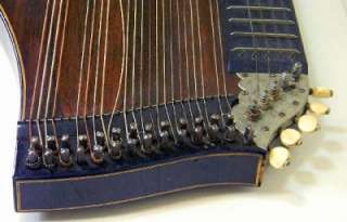 ANTIQUE CONCERT ZITHER WITH CASE AND KEY NR   