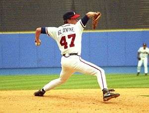 TOM GLAVINE* Signed 1995 World Series MVP Baseball in Case  