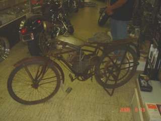 ANTIQUE WHIZZER MOTORCYCLE BICYCLE BARN FRESH N NOS  