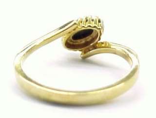 Cats Eye Solitaire / 10KT Solid Yellow Gold Ring ~ in excellent 