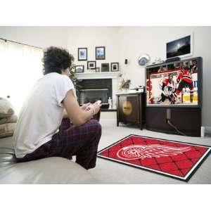 Custom Made   10383   Detroit Red Wings 4x6 Rug  Sports 
