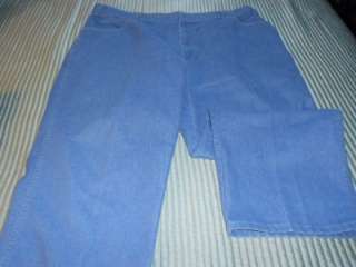 Towncraft Blue Jeans Classic Style Waist 42 inch Inseam 28 inch  