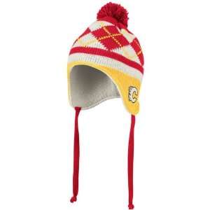  Calgary Flames Red CCM Classics Tassel Knit Hat: Sports 