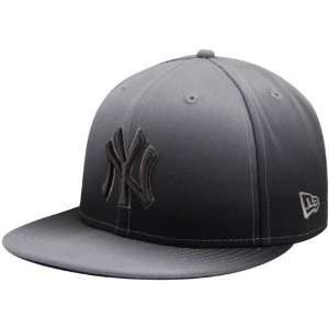 New Era New York Yankees Charcoal Fade Subtitle 59FIFTY Fitted Hat 