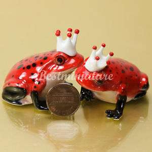 Prince & Princess Frog Miniature Ceramic Figurine : R  