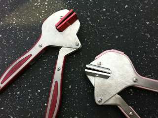 LOT 2   Pink / Red Quickutz Squeeze Tool  