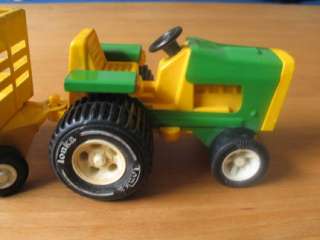 TONKA Traktor mit Anhänger, gut erhaltenes Blechspielzeug 11€ in 