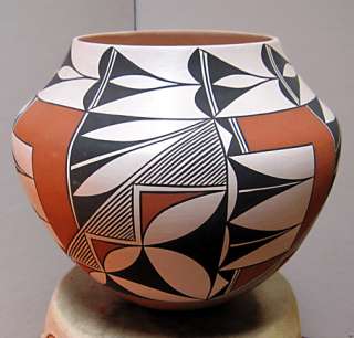 Laguna Pueblo Handmade Pottery Decorated Water Jar  
