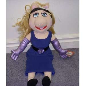   to Find Muppets Miss Piggy Dressed to Kill 9 Plush Doll Toys & Games